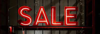 Tràn ngập sản phẩm giảm giá dịp khuyến mãi cuối năm